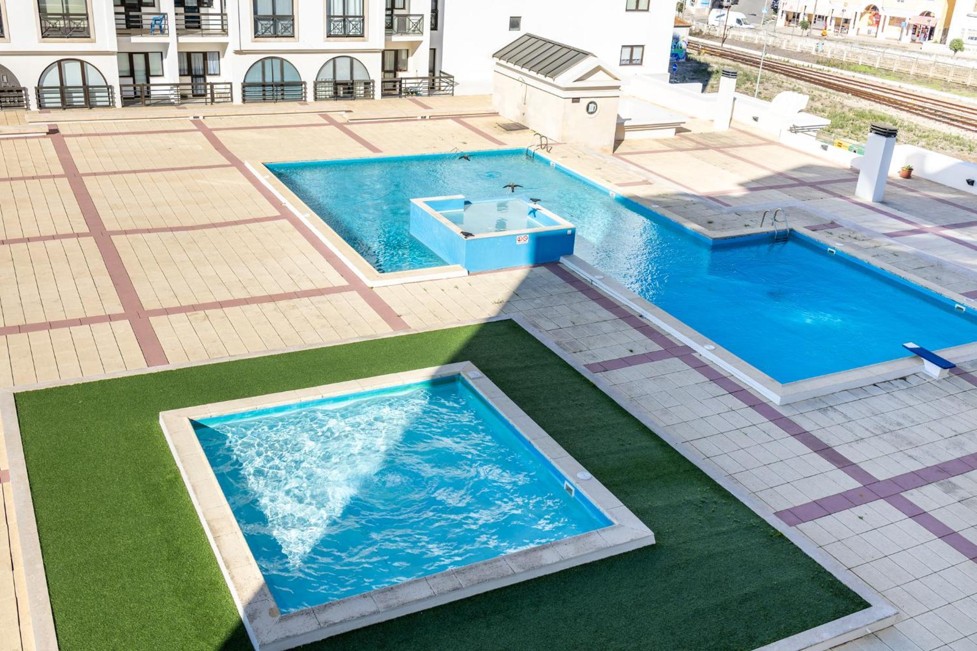 Beachfront 3Bdr Apt On Marginal Boulevard 圣马蒂纽·杜·波特 外观 照片
